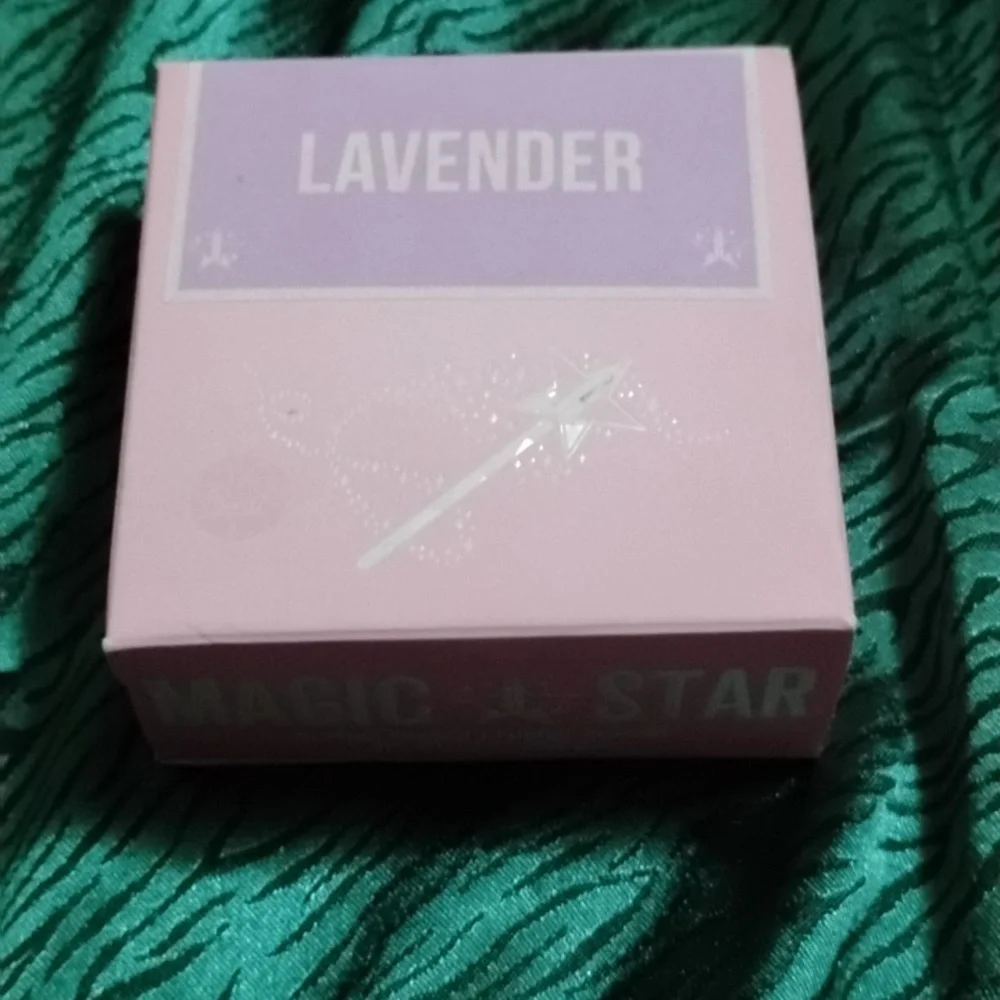 Jeffree Star Lavender Makeup Powder
